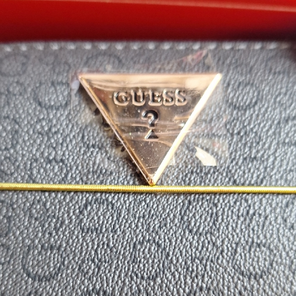 PRICE CUT  !!!    Guess Black Crossbody Bag; NWT; Gift box